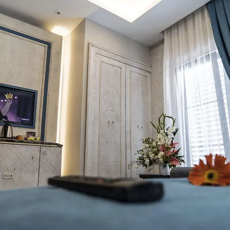 Mirart Boutique & Hotel 3*