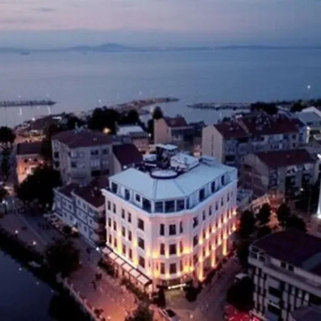 Mirart Boutique & 3*