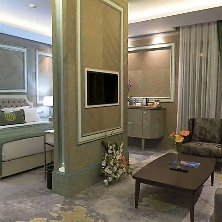 Mirart Boutique & Hotel