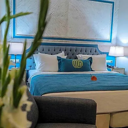 Mirart Boutique & Hotel